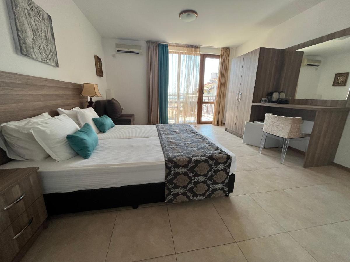 Time Out Hotel Sozopol Exterior photo